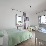 Meile House לינה וארוחת בוקר